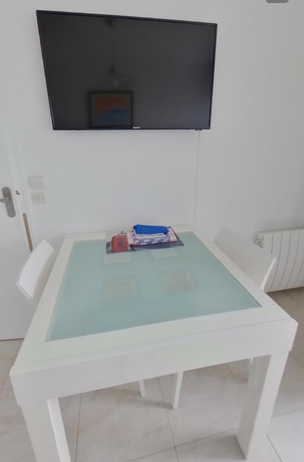 Appartement Proche De La Mer Courseulles-sur-Mer Dış mekan fotoğraf